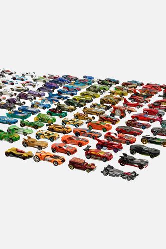 MATTEL MATTEL Małe autko metalowe Hot Wheels w skali 1:64 rozmiar ONE SIZE