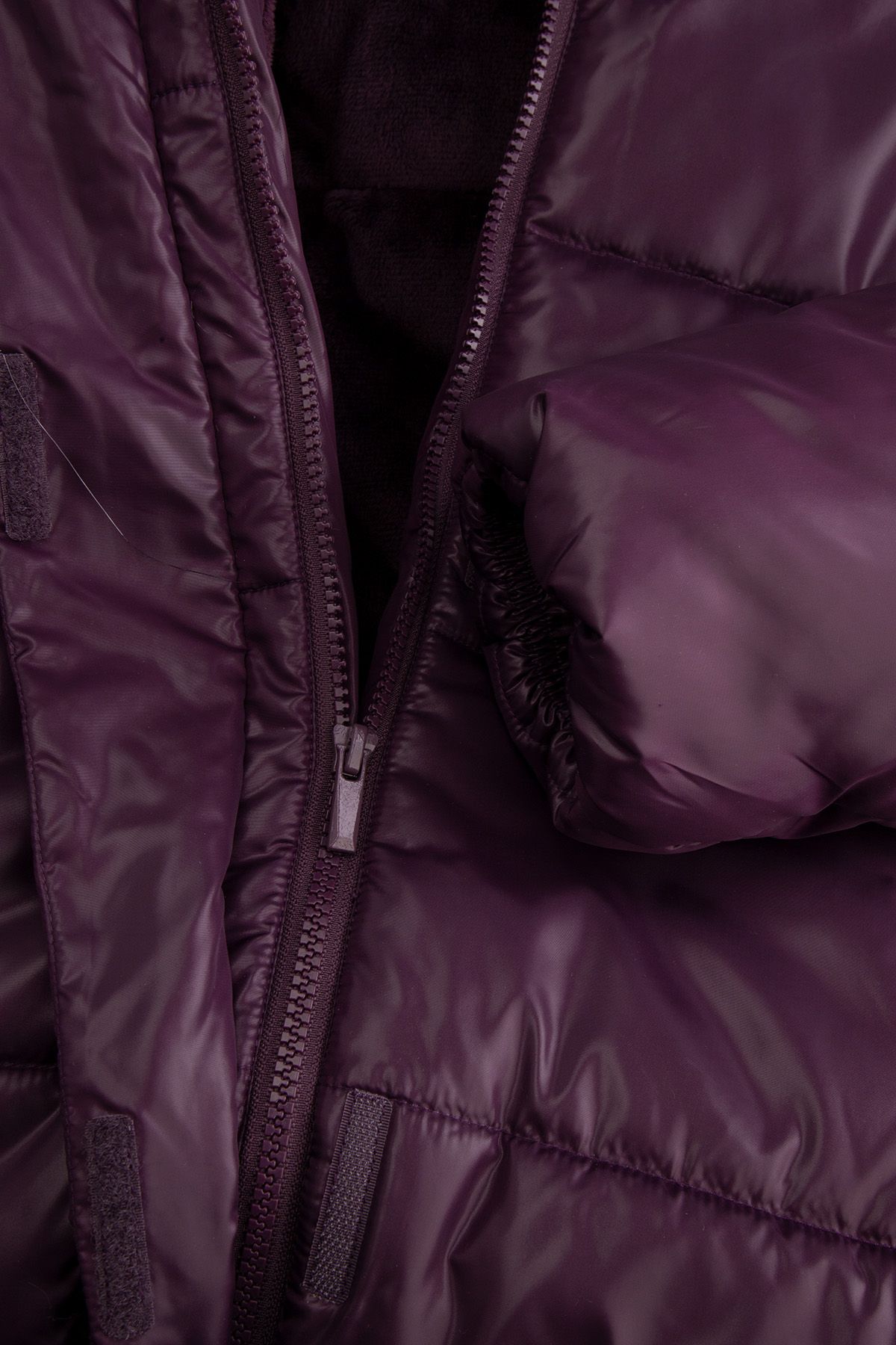 Kurtka zimowa - fioletowa z kapturem i kieszeniami - COCCODRILLO