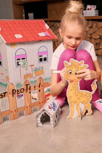 MOKIDA TOYS MOKIDA TOYS Tekturowa farma do kolorowania i zabawy dla dzieci w wieku 3+ rozmiar ONE SIZE